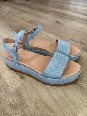 NEW Women’s Naturalizer Zane Platform Denim Sandals